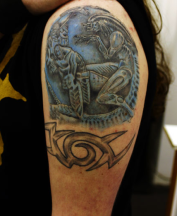 Alien vs Predator Tattoo pictures.PNG