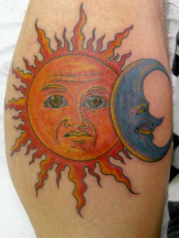 Smiling blue moon and Tatuagem sun.PNG